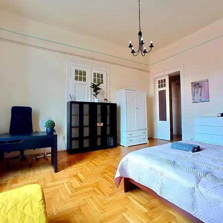 Apartment City Views Budapest